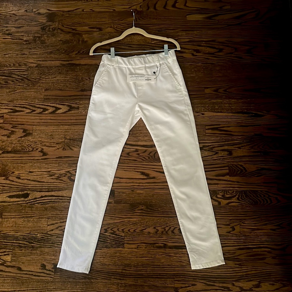 Brand new with tags! Bevy Flog Dafna pants. In original white. Size 25